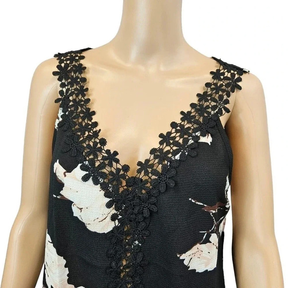 SHEIN Size L Black and Floral Tank Top with Lace Detail Straps and Plunge Neck - Picture 8 of 11